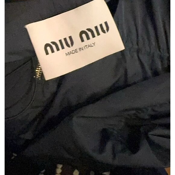 Miu Miu Black Nylon Short-Sleeve Jacket With Gold Zipper Details & Adjustable Wa - Picture 11 of 12
